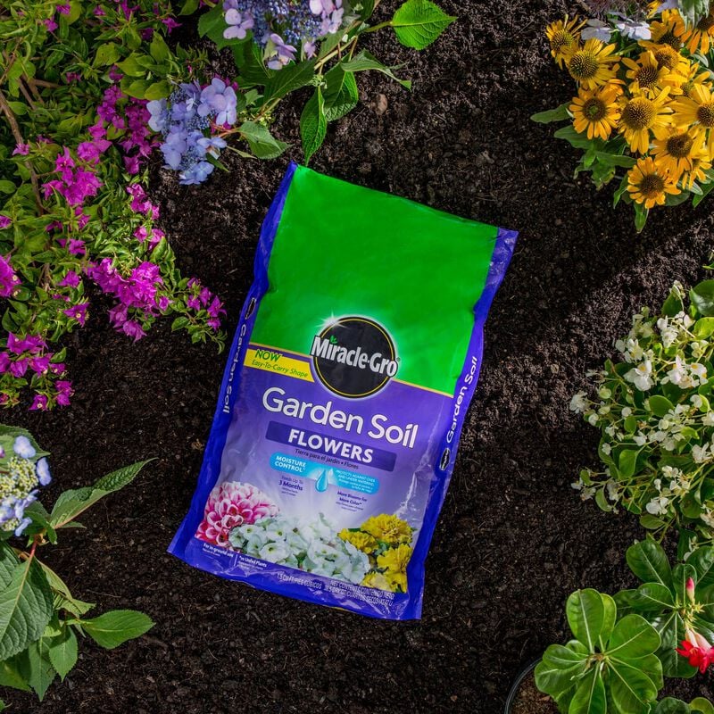 Miracle Gro Garden Soil Flowers image number null