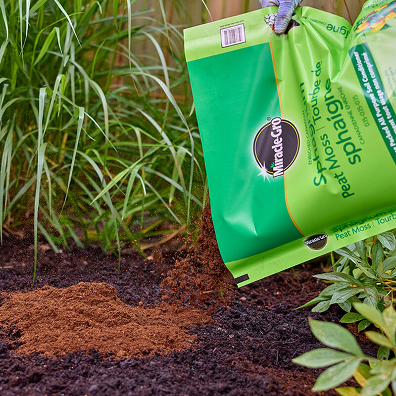 Miracle-Gro® Enriched Canadian Sphagnum Peat Moss image number null