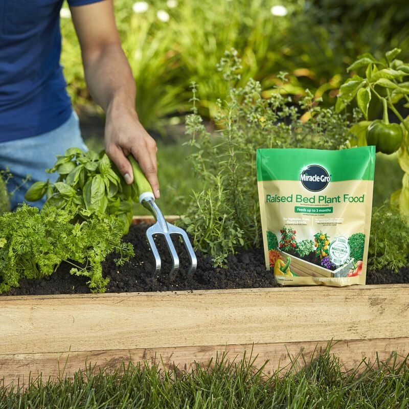 Miracle-Gro® Raised Bed Plant Food image number null