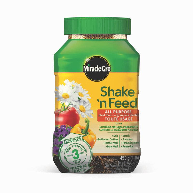 Miracle-Gro® Shake 'N Feed® All Purpose Plant Food image number null
