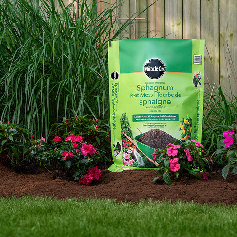 Miracle-Gro® Enriched Canadian Sphagnum Peat Moss image number null